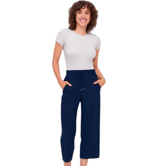 Aritzia TNA | EUC Holieway Culotte Pants in Navy Blue Size Medium - Picture 2 of 10